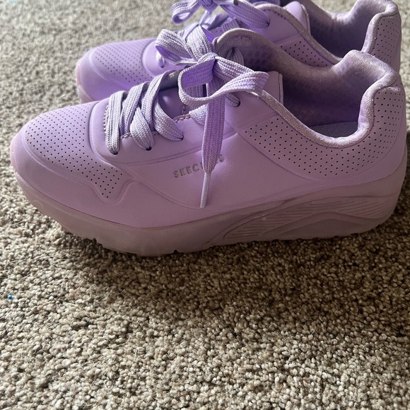 Skechers Light Purple Athletic Shoes - Picture 6 of 6